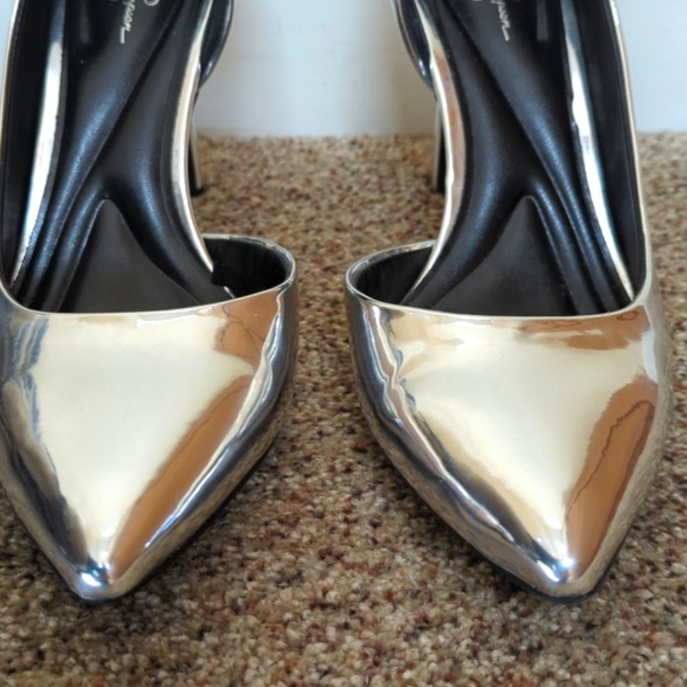 NEW Jessica Simpson Silver Metallic D'Orsay Pointed Toe Pumps Size 7.5 - Picture 4 of 9